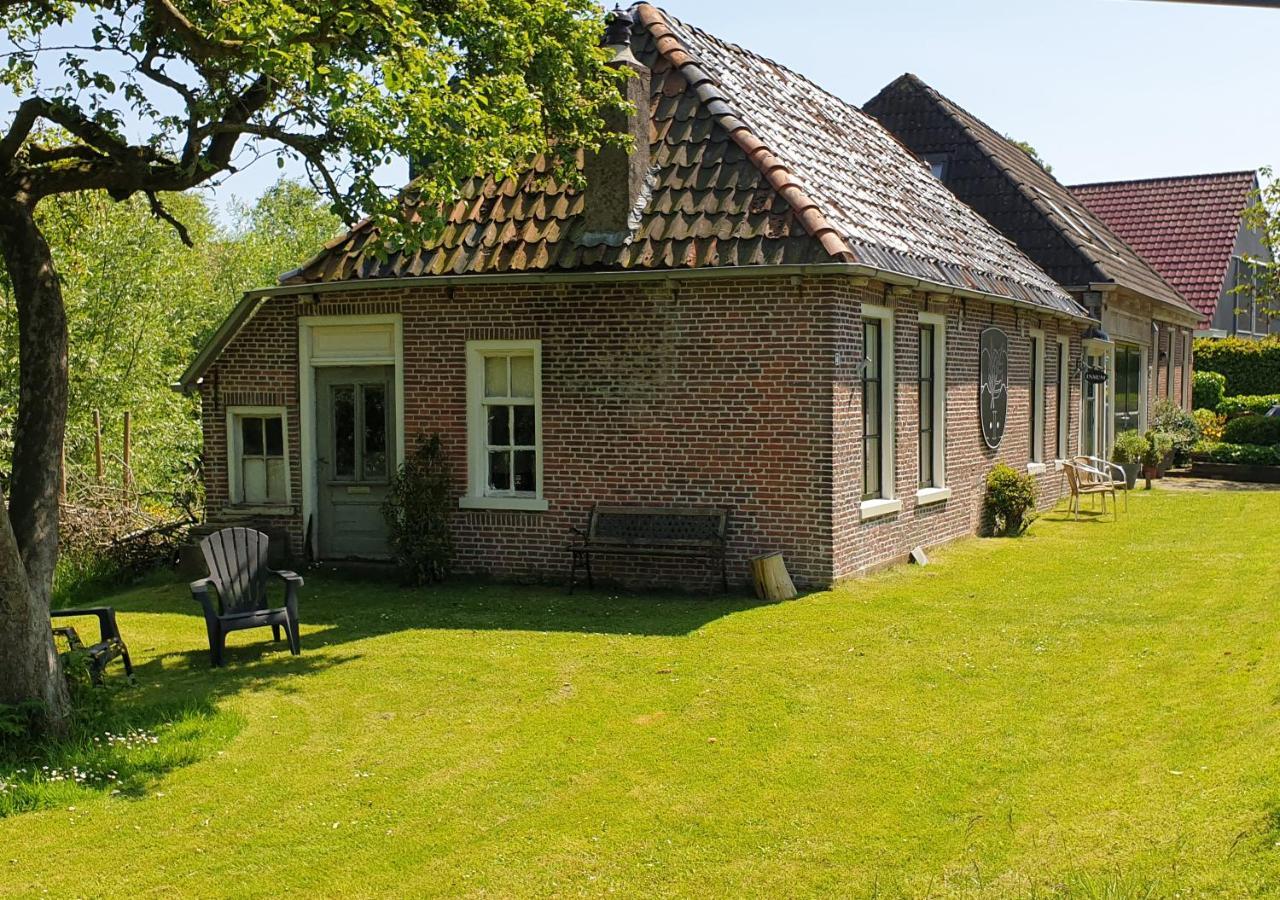 Fakansjehus Sfeervol Met Fijne Tuin Jirnsum Exteriér fotografie